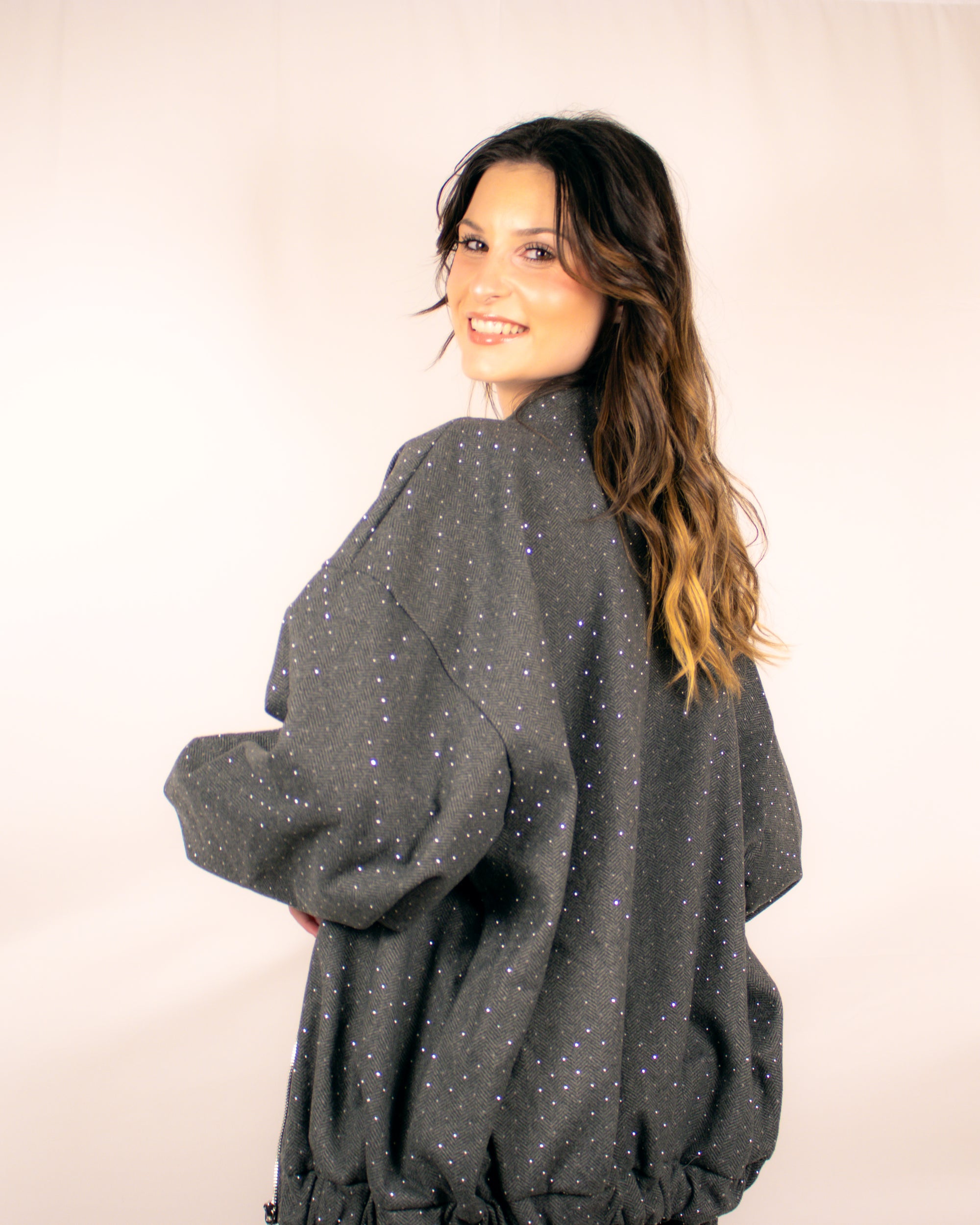 Fato de treino com detalhes em brilho