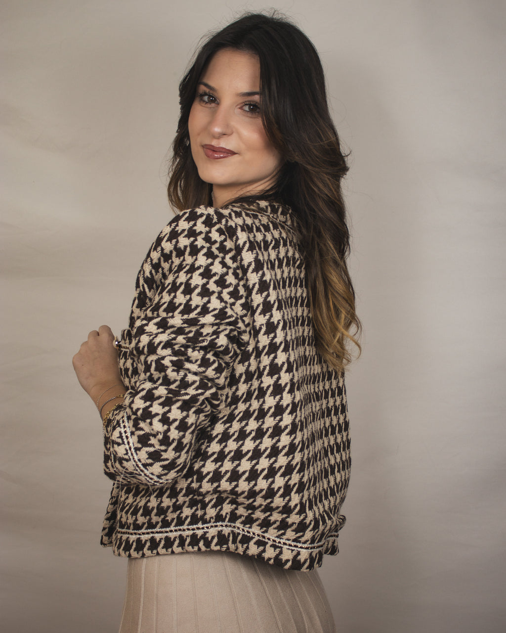 Casaco de Tweed Pied-de-Poule com Botões Pérolas