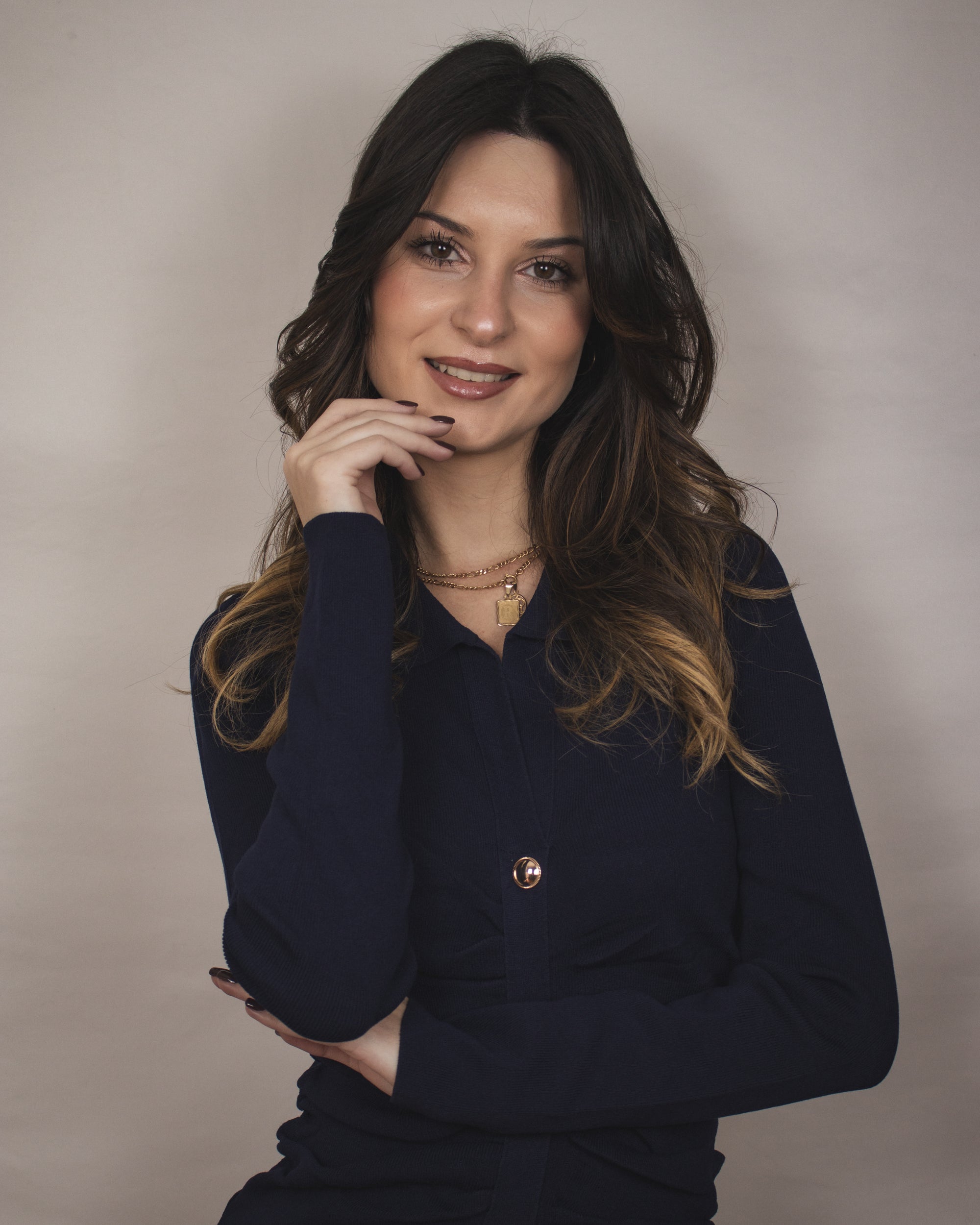 Vestido Feminino com Botões Dourados