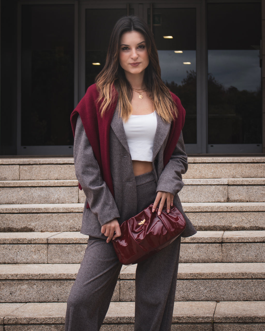 Fato Feminino com Corte Clássico