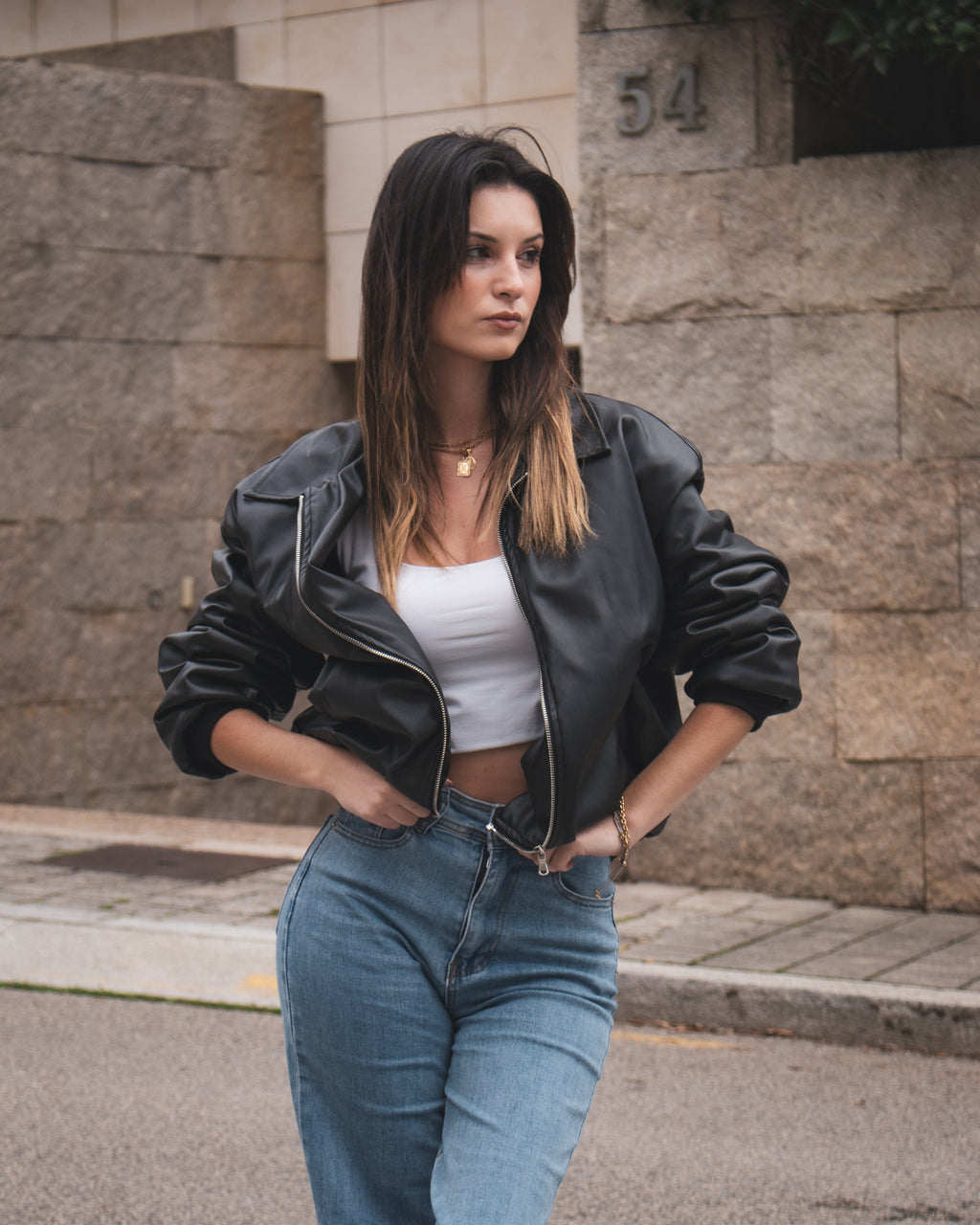 Casaco Preto Acolchoado com Efeito Pele