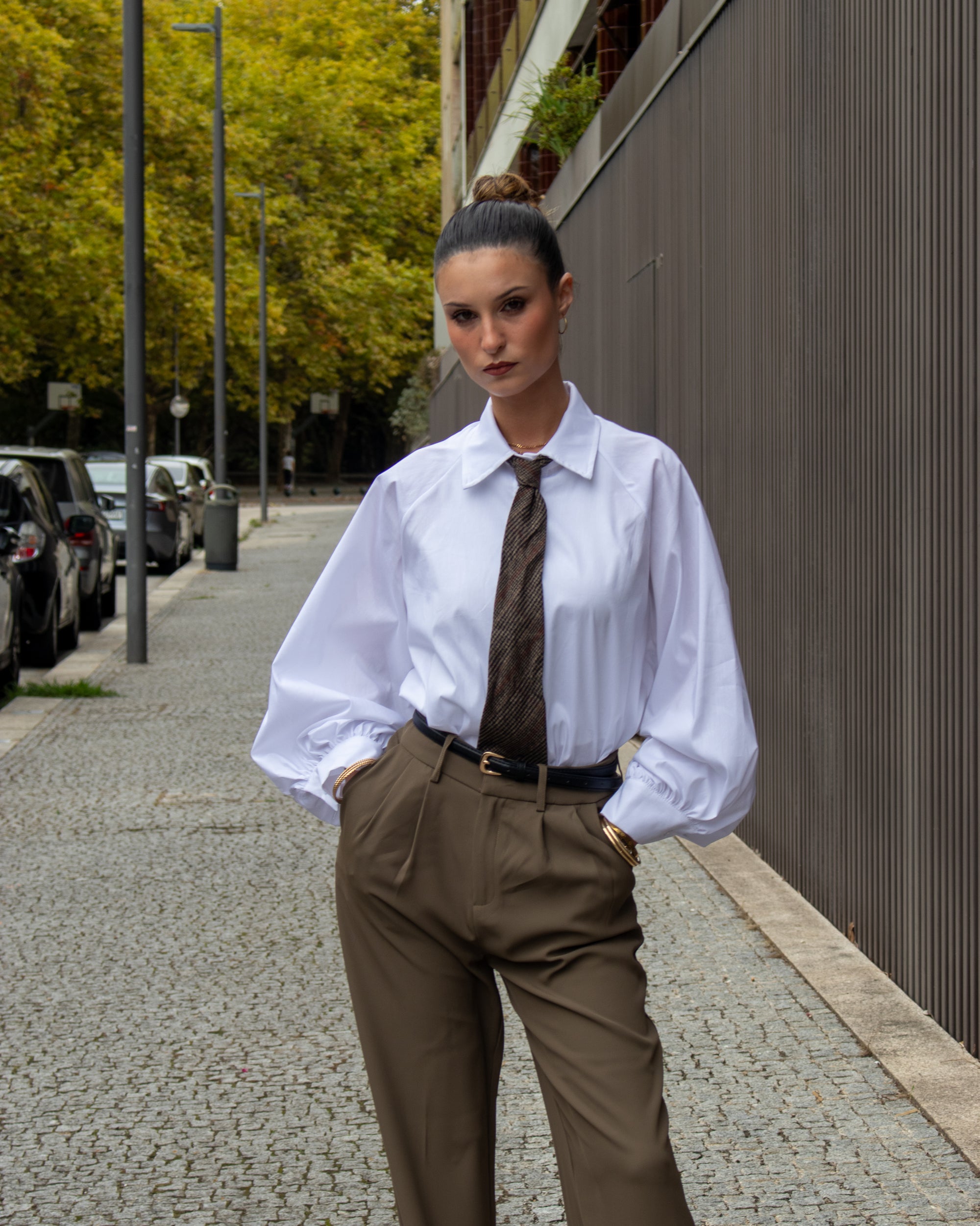 Camisa Oversized Brancacom Gravata Xadrez Castanha