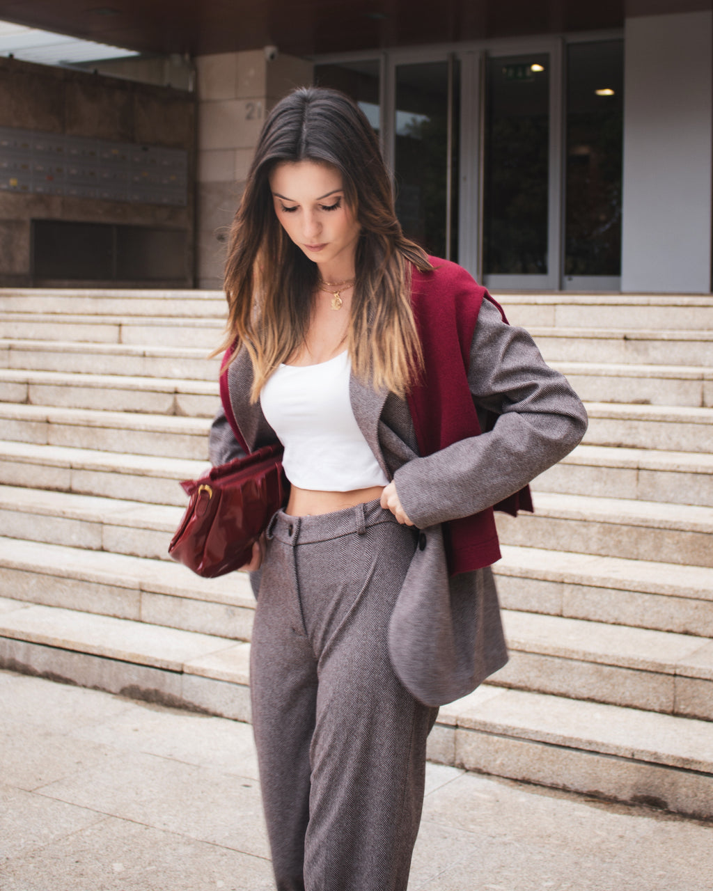 Fato Feminino com Corte Clássico