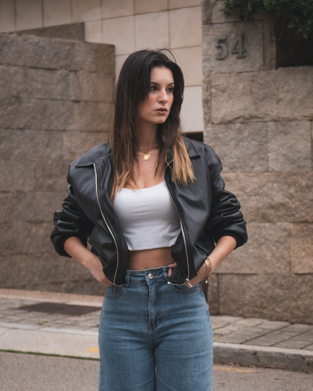 Casaco Preto Acolchoado com Efeito Pele