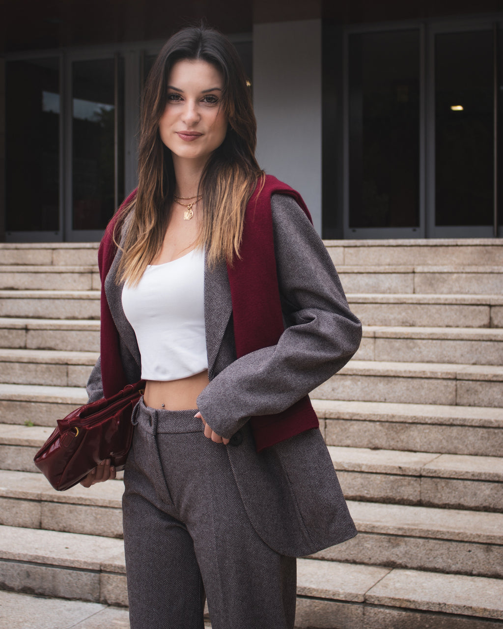 Fato Feminino com Corte Clássico