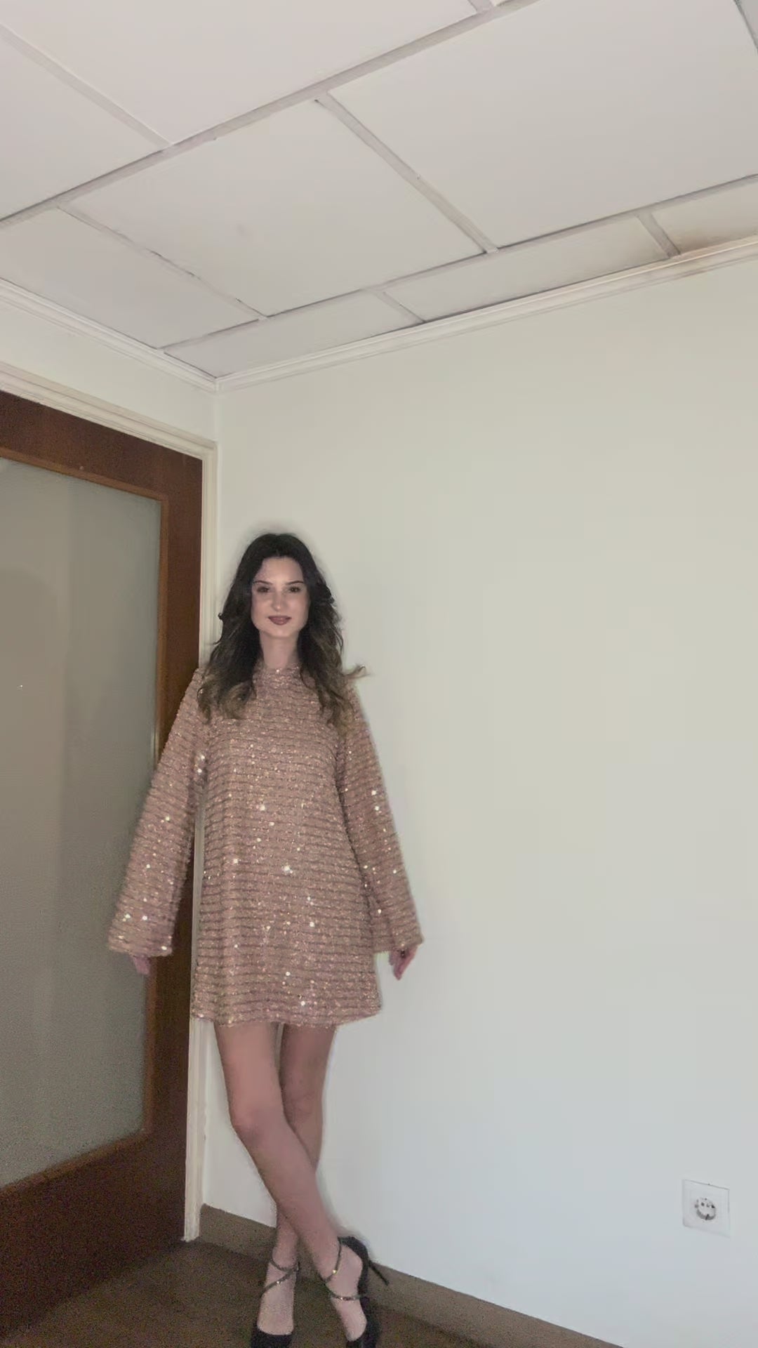 Vestido curto brilhos